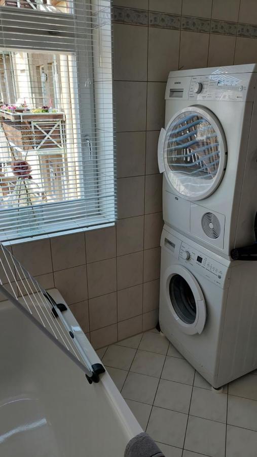 Neu! Ferienwohnung In 埃尔福特 外观 照片