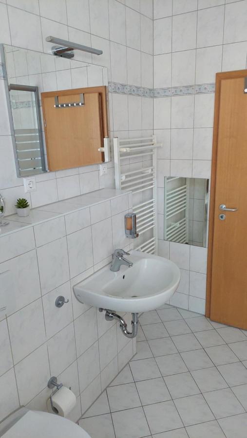 Neu! Ferienwohnung In 埃尔福特 外观 照片